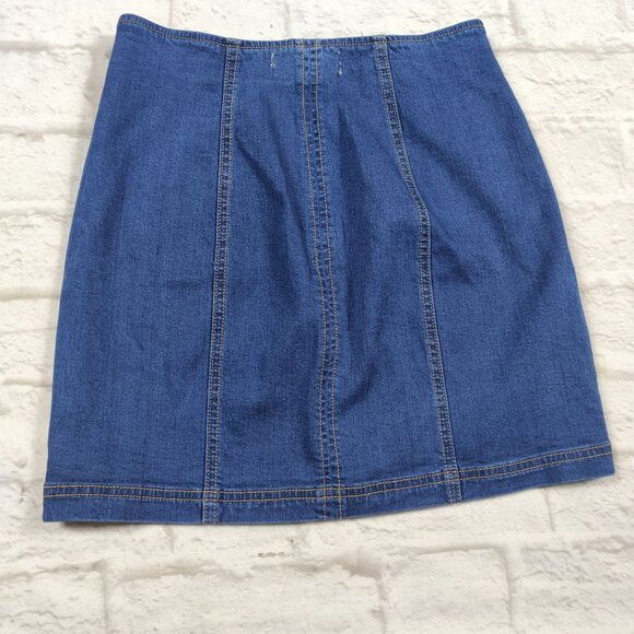 PacSun Size 25 Denim Mini Skirt Snap Front Blue Embroidered Floral Roses Y2K - Picture 4 of 9